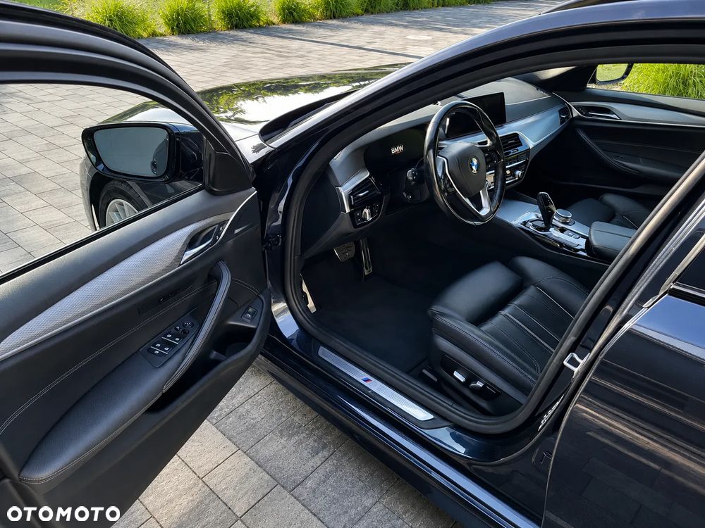 BMW Seria 5 520d xDrive M Sport Edition - 7