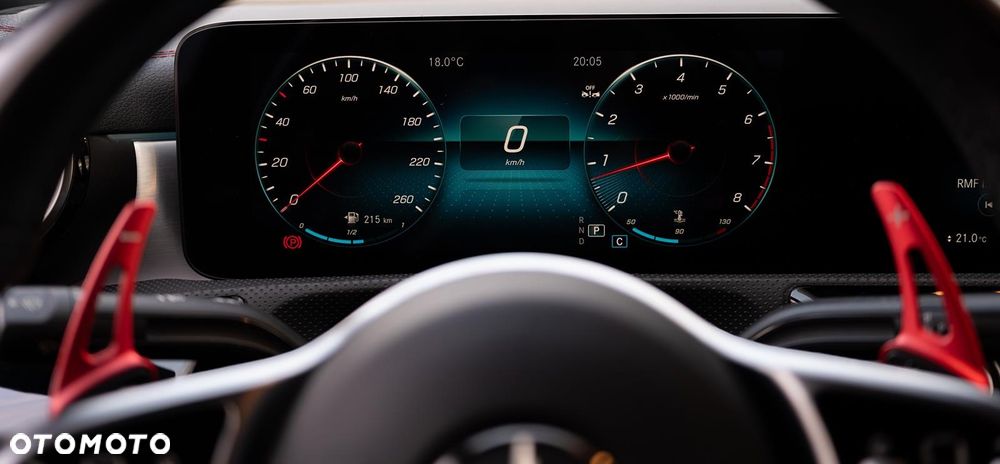 Mercedes-Benz CLA 250 4-Matic AMG Line 7G-DCT - 24