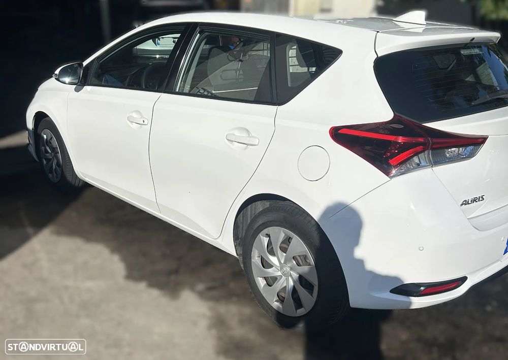 Toyota Auris 1.4 D-4D ACtive - 2