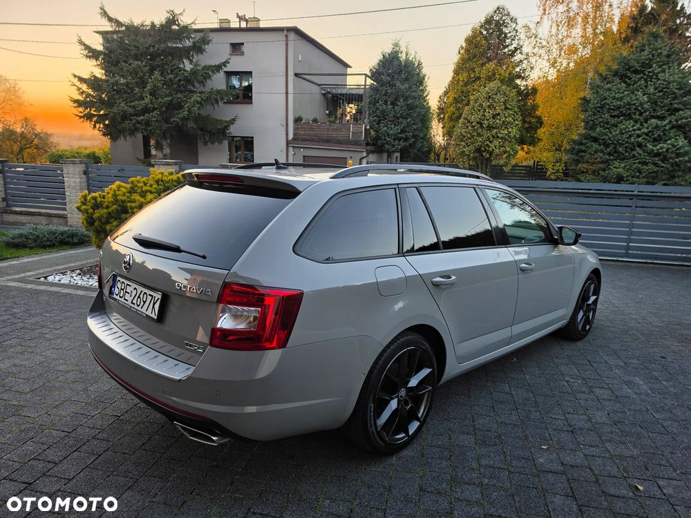 Skoda Octavia 2.0 TDI (Green tec) 4x4 DSG RS - 17