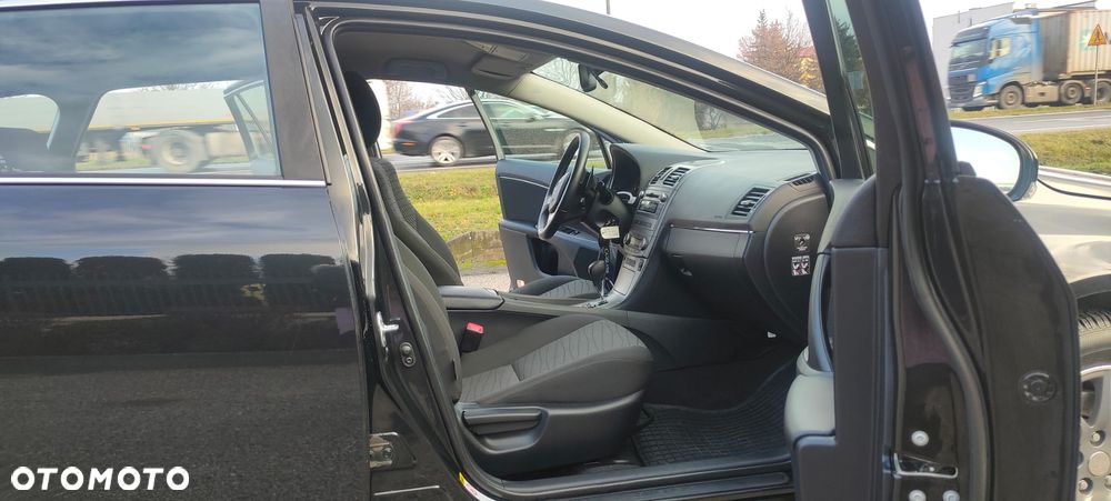 Toyota Avensis 1.8 Multidrive Edition - 14