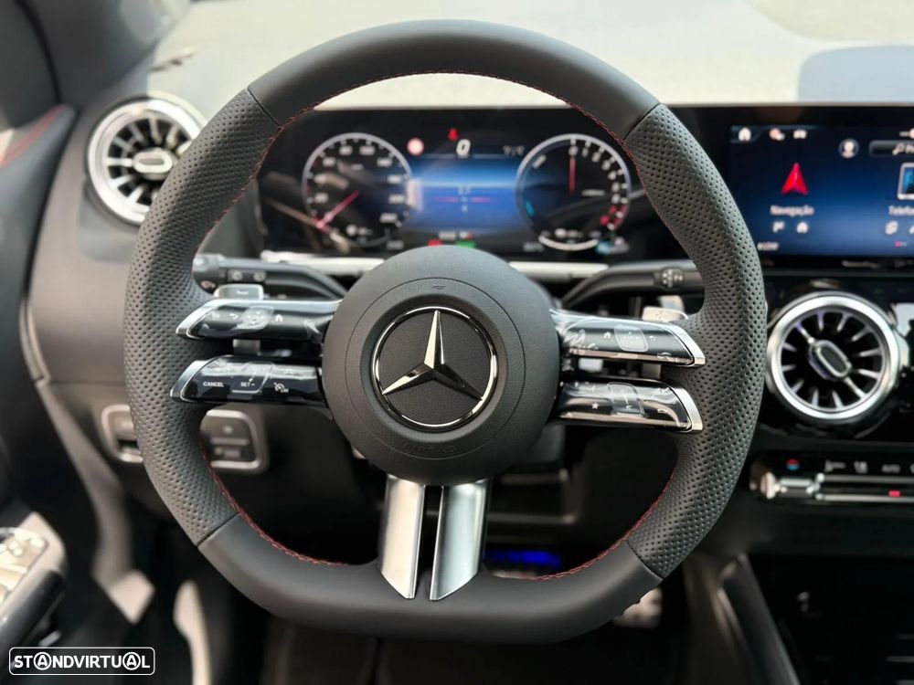 Mercedes-Benz GLA 250 e AMG Line - 14
