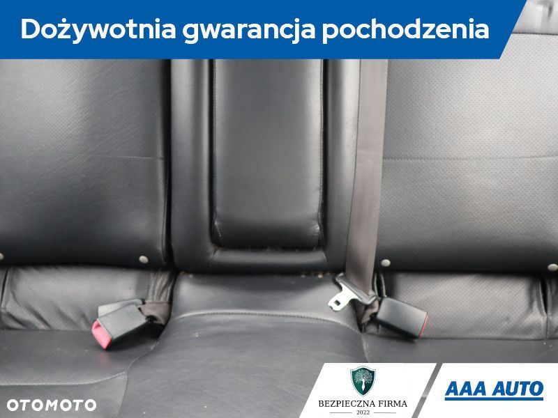 Mitsubishi Lancer - 12