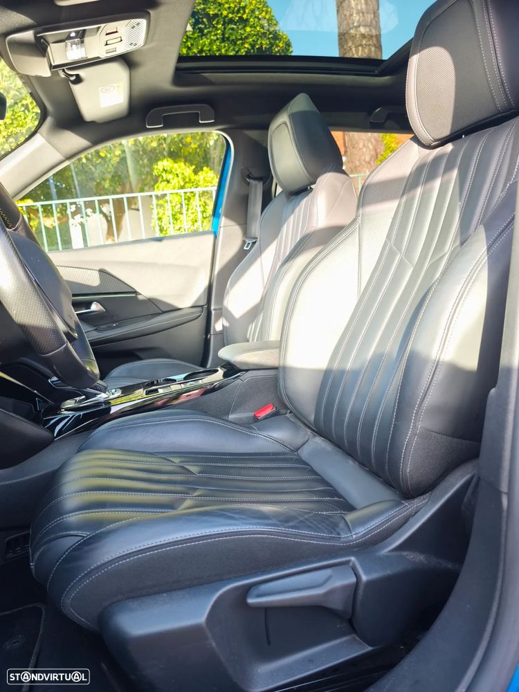 Peugeot e-2008 GT - 8