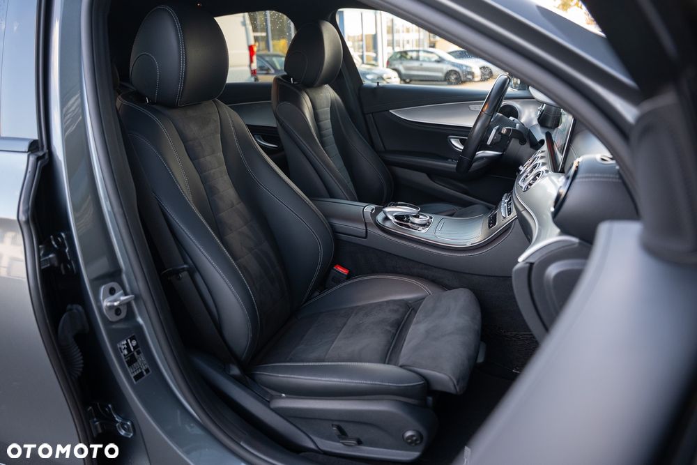 Mercedes-Benz Klasa E 220 d 9G-TRONIC AMG Line - 23