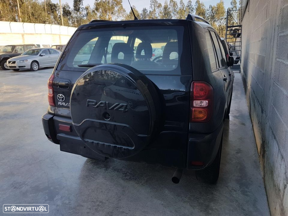 Toyota Rav-4 D4d para peças - 2