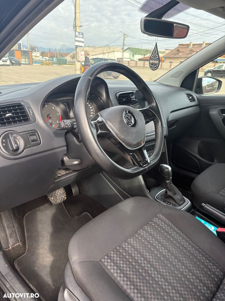 Volkswagen Polo - 5