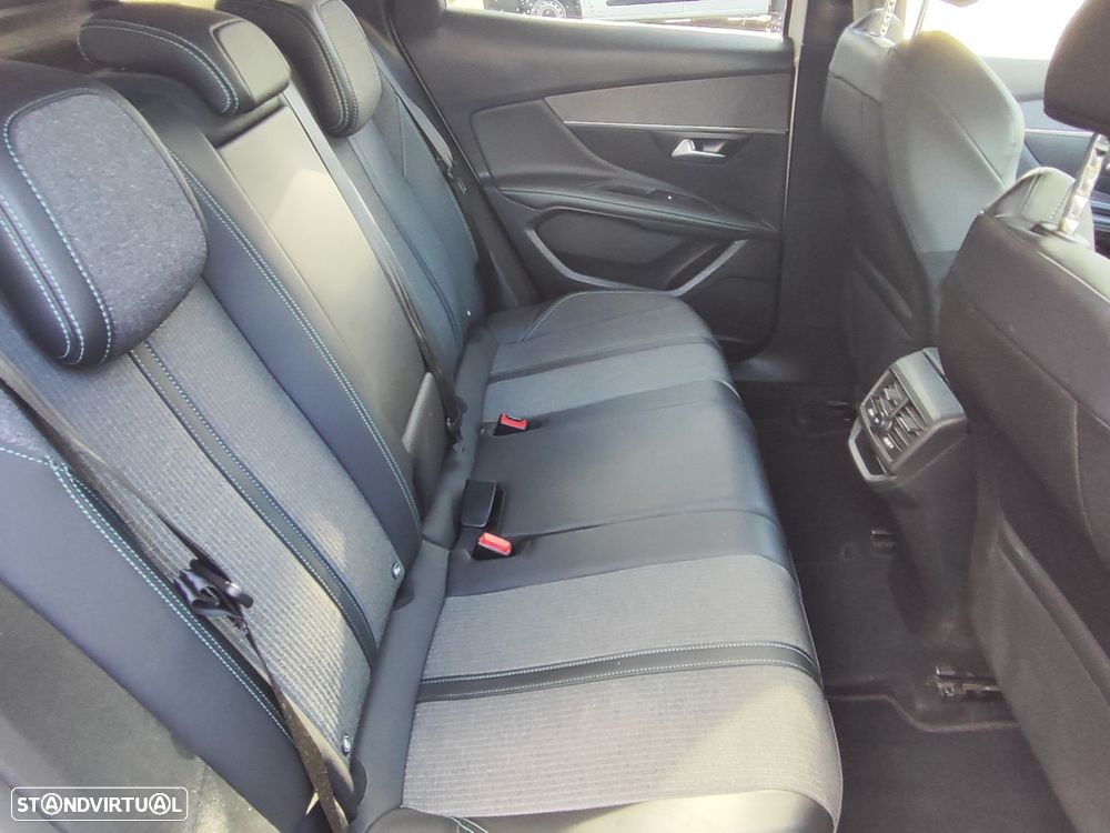 Peugeot 3008 1.5 BlueHDi Allure Pack EAT8 - 7