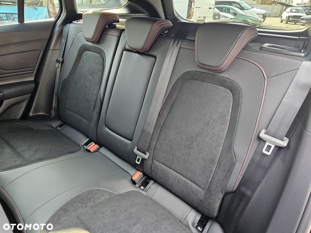 Ford Focus 2.3 EcoBoost ST X - 14