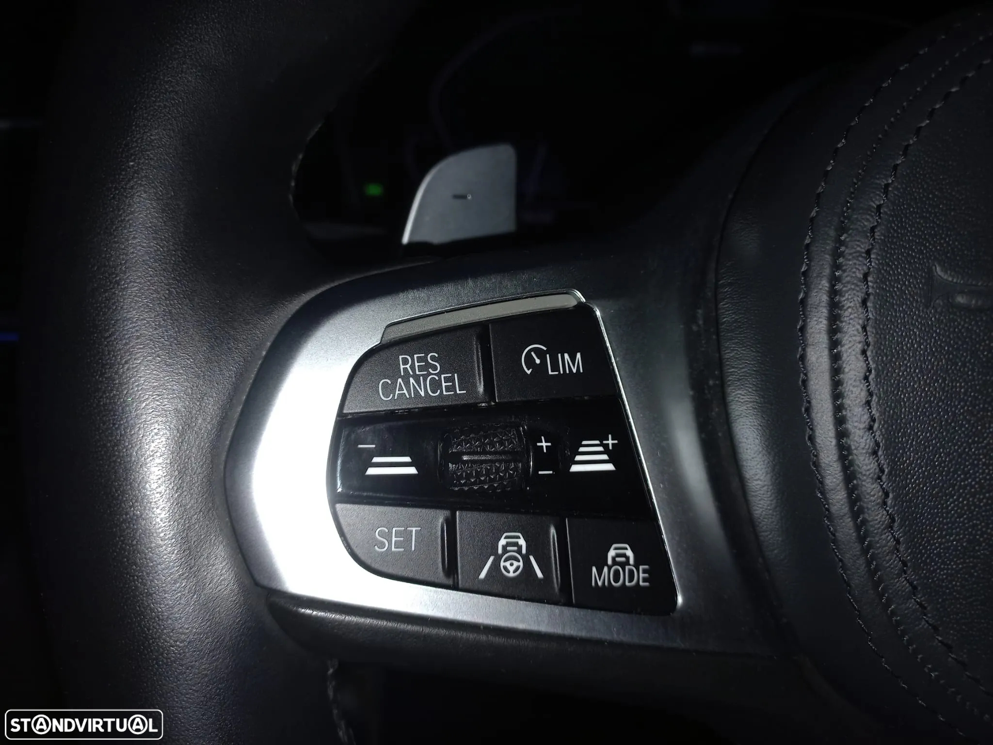 BMW 330 e Pack M Auto - 9