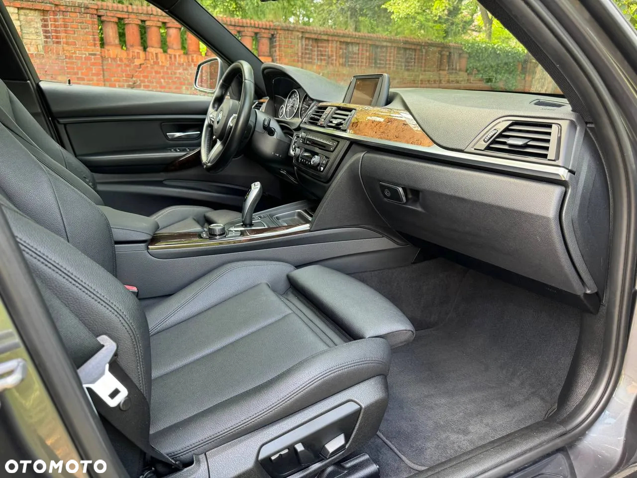BMW Seria 3 - 12