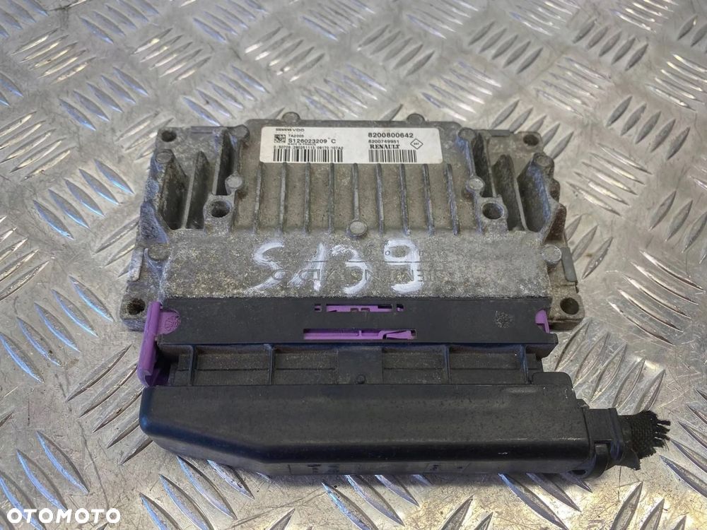 STEROWNIK KOMPUTER SILNIKA MODUŁ RENAULT KANGOO I 8200800642 S126023209C - 1