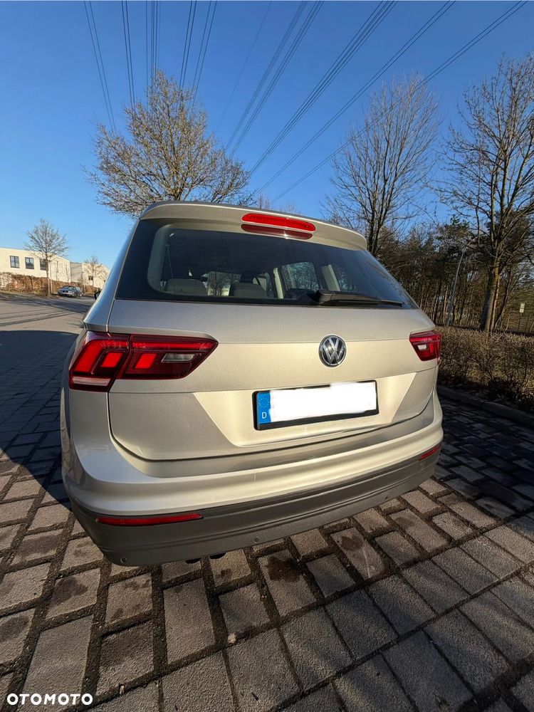 Volkswagen Tiguan 2.0 TDI BMT SCR 4Mot Comfortline DSG - 9