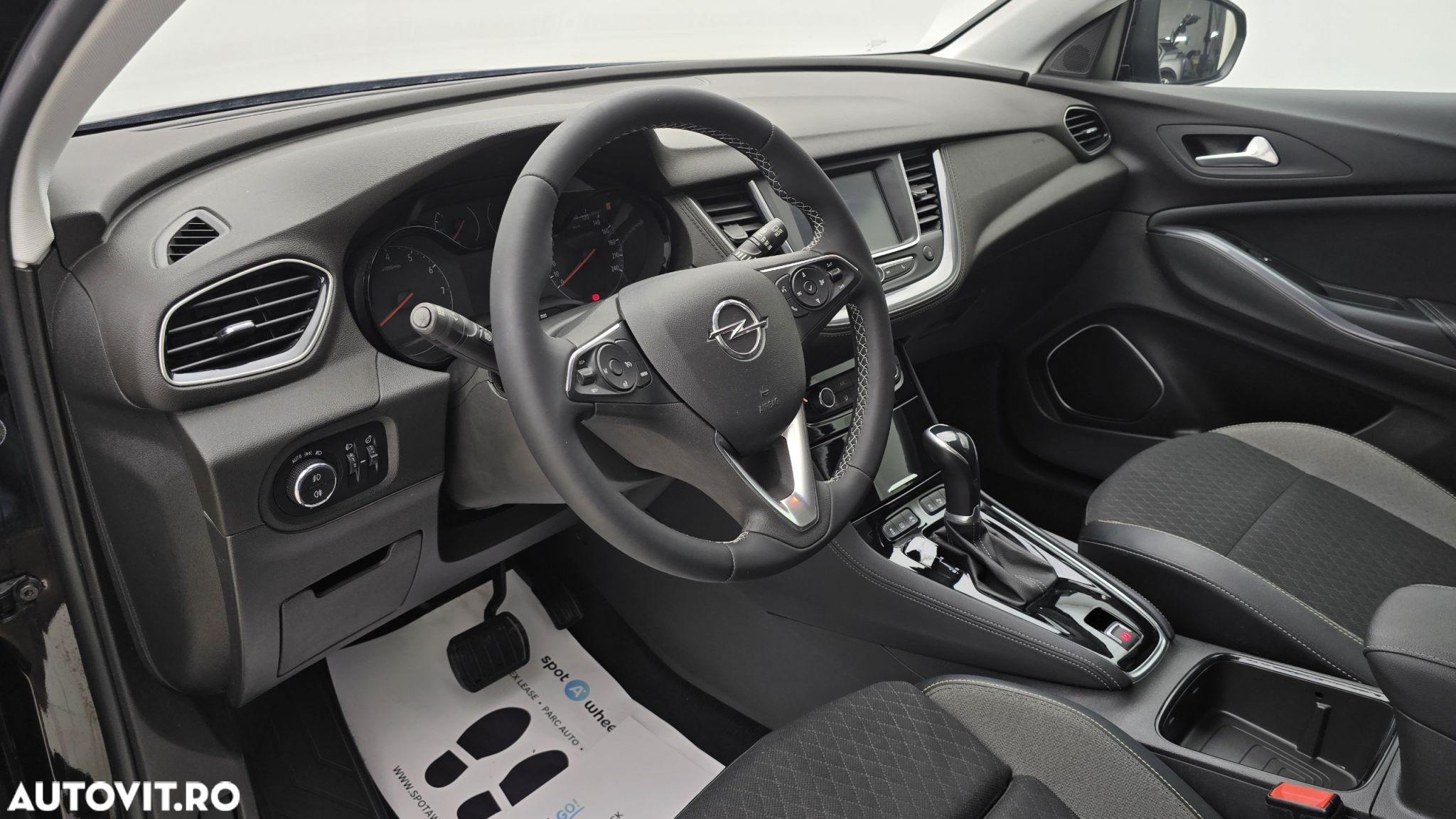 Opel Grandland X 1.5 START/STOP AT8 GS Line - 13