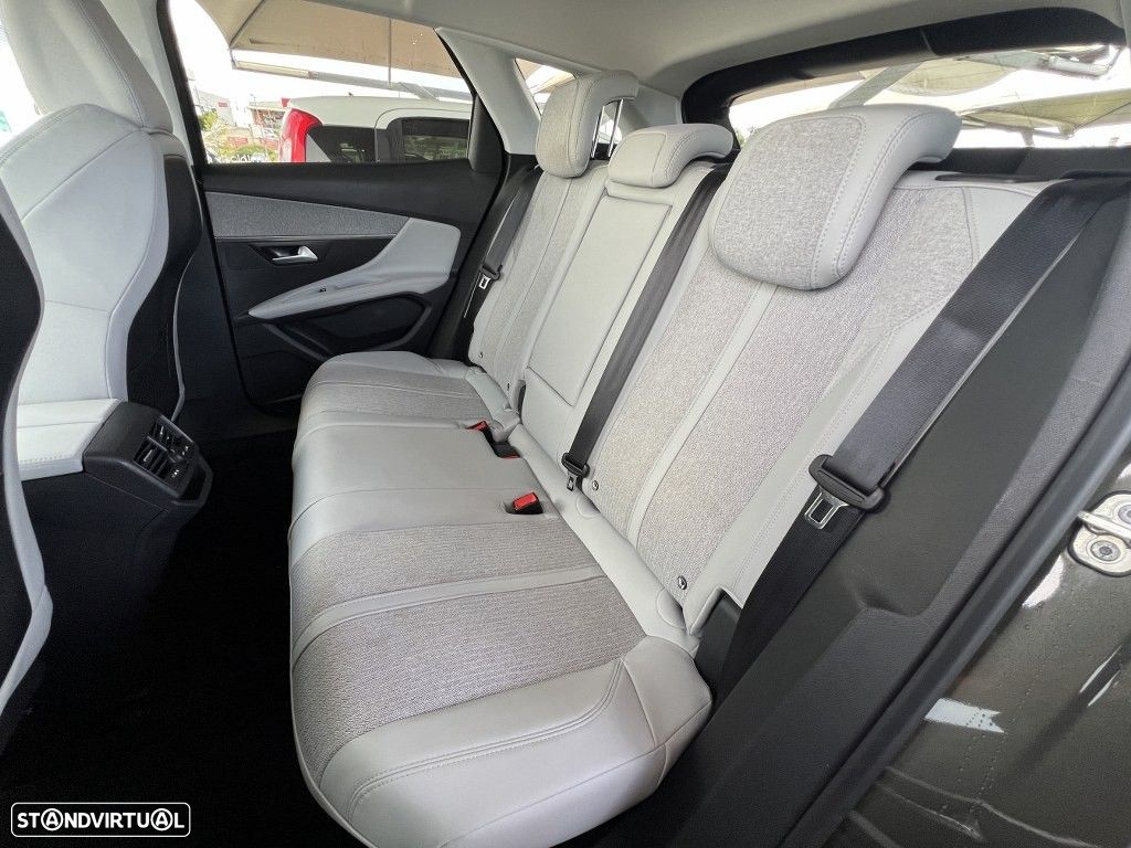 Peugeot 3008 1.5 BlueHDi Allure Baixo Consumo - 24