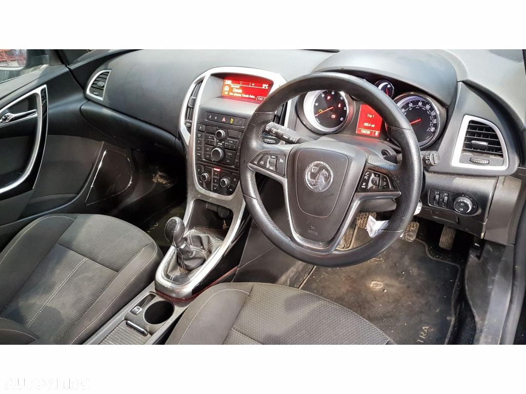 Clapeta acceleratie Opel Astra J 2010 Hatchback 1.7 CDTi - 5