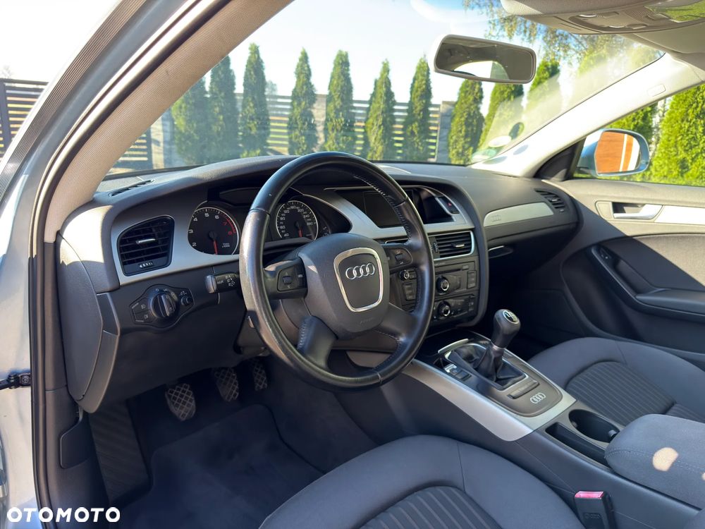 Audi A4 Limousine 1.8 TFSI Ambiente - 31