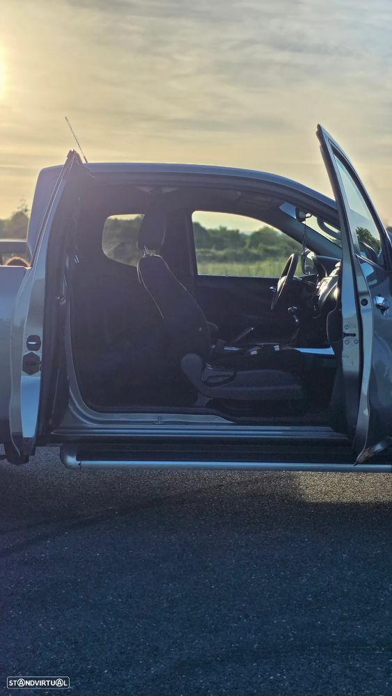 Nissan Navara 2.3 dCi CD 4WD Tekna - 27