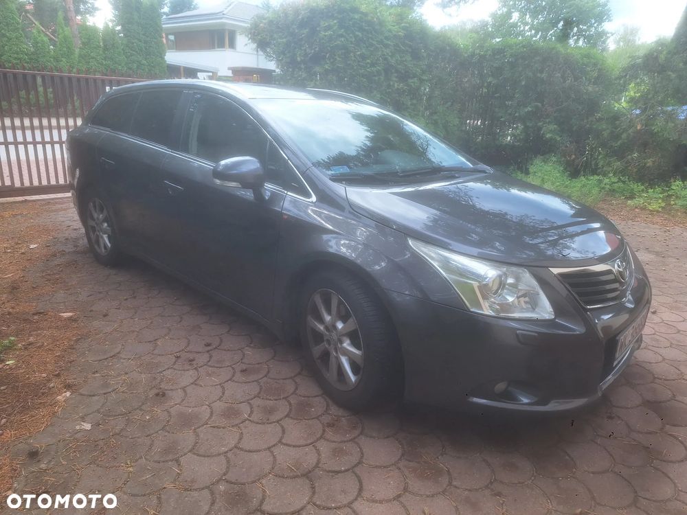 Toyota Avensis 2.0 D-4D Sol plus+NAVI - 4