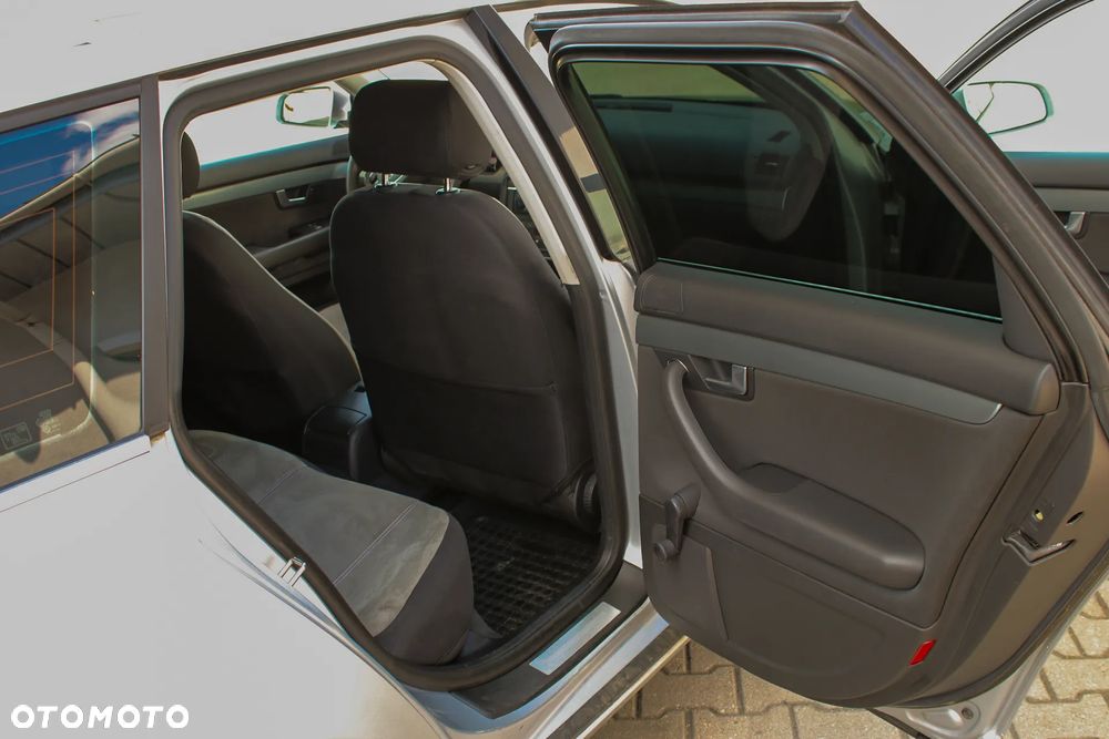 Audi A4 Avant 1.6 - 24