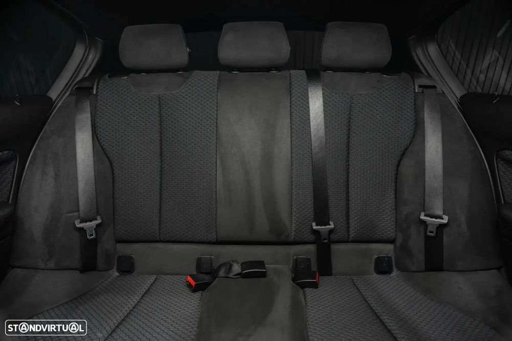 BMW 120 d Pack M - 25