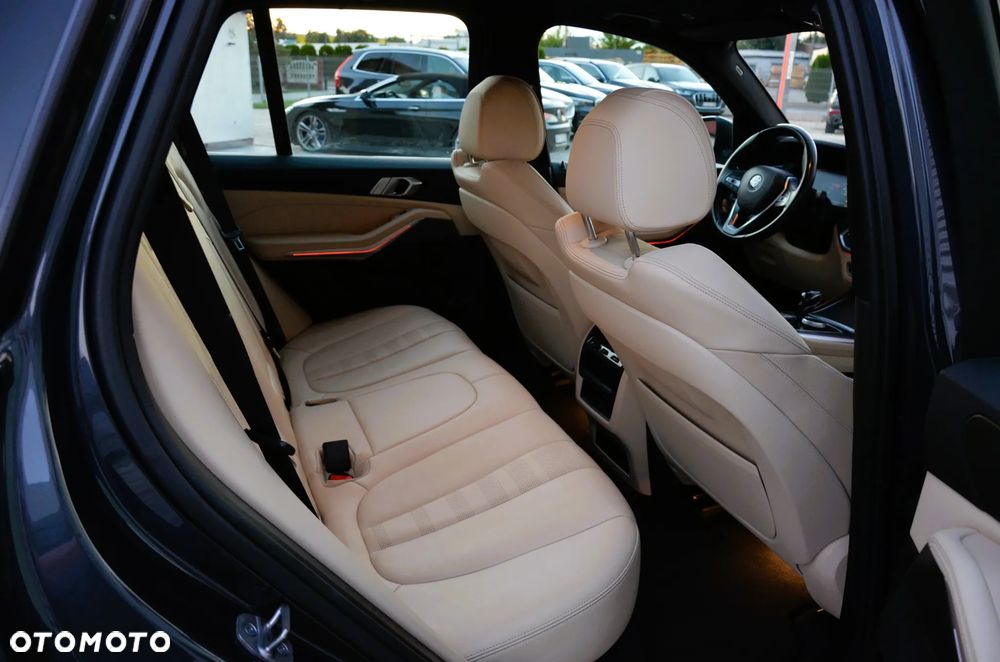 BMW X5 xDrive25d Sport-Aut - 19