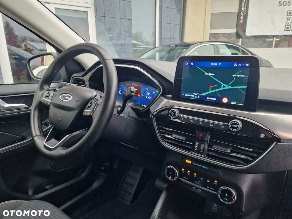 Ford Kuga 2.5 Duratec FHEV TITANIUM - 24