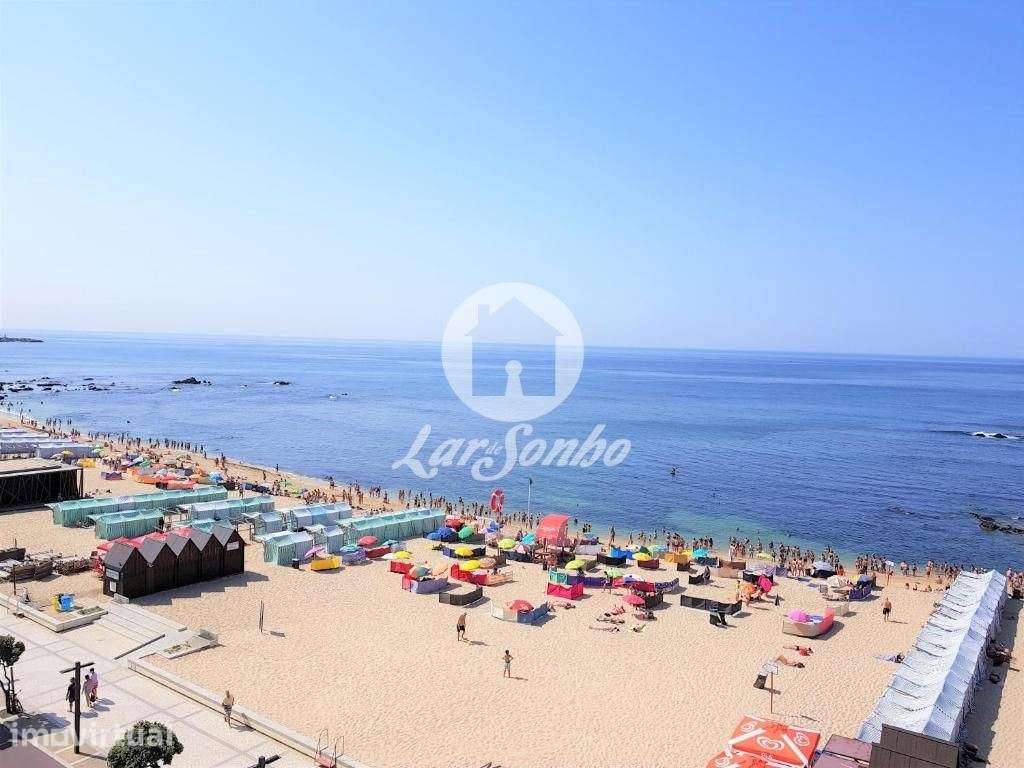 Apartamento T1 com Garagem junto à Praia  O seu refúgio na Póvoa d...