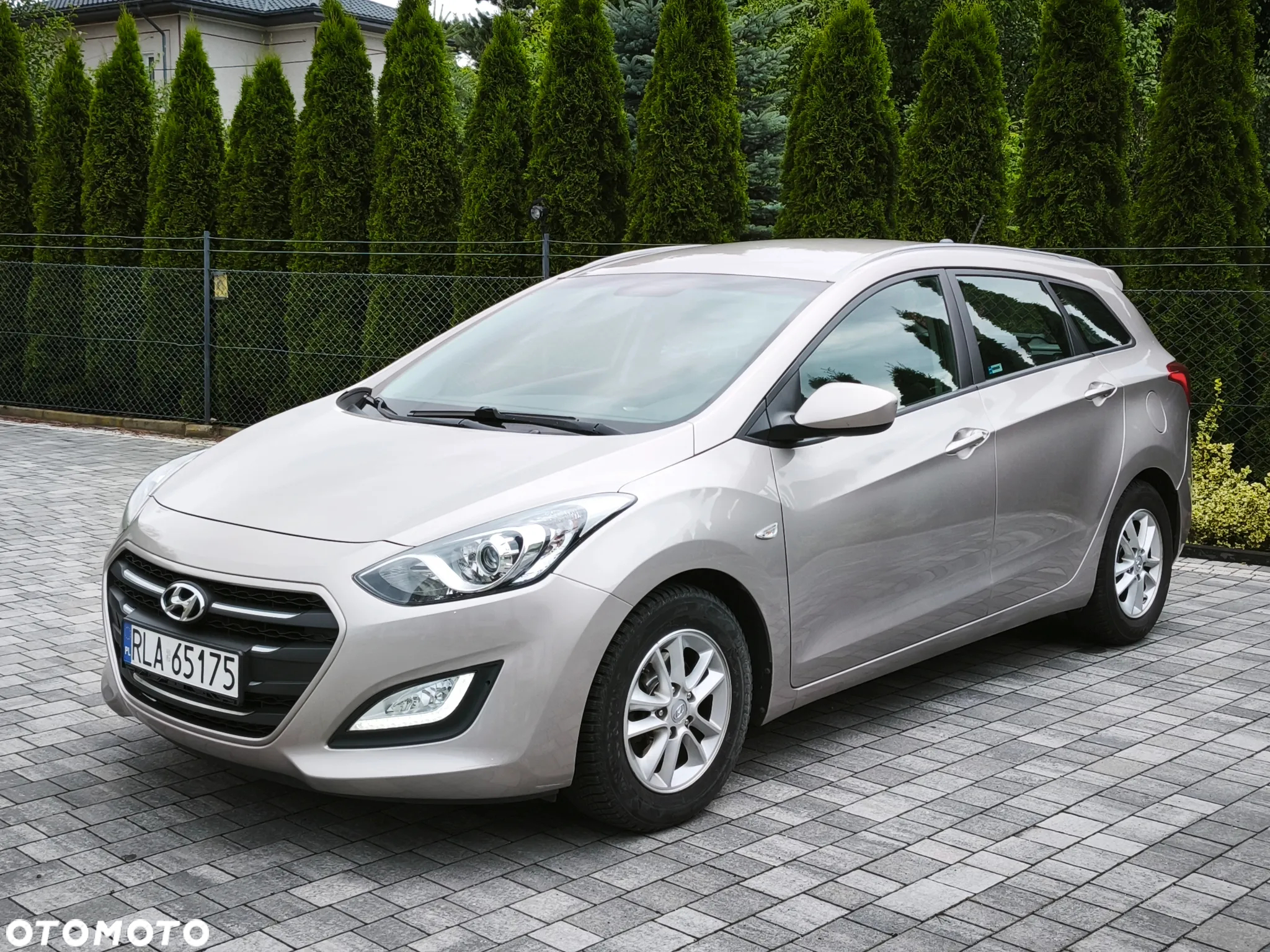 Hyundai i30 1.6 Comfort - 3