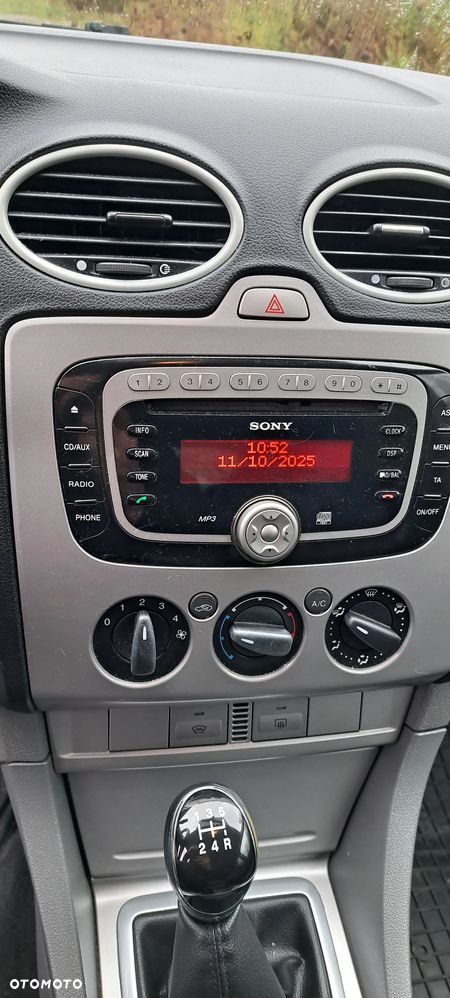 Ford Focus Turnier 1.8 Black Magic - 10