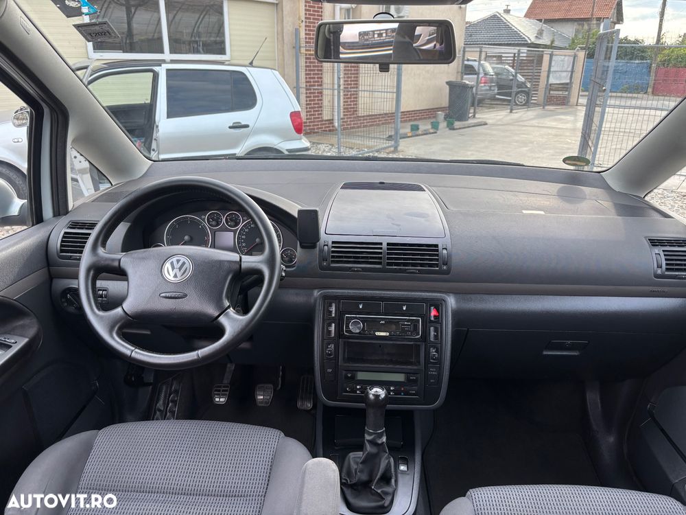 Volkswagen Sharan - 8