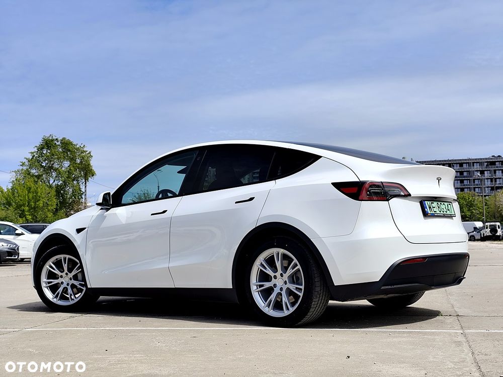 Tesla Model Y RWD - 6