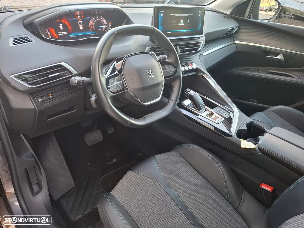 Peugeot 3008 1.2 PureTech Allure EAT8 - 31