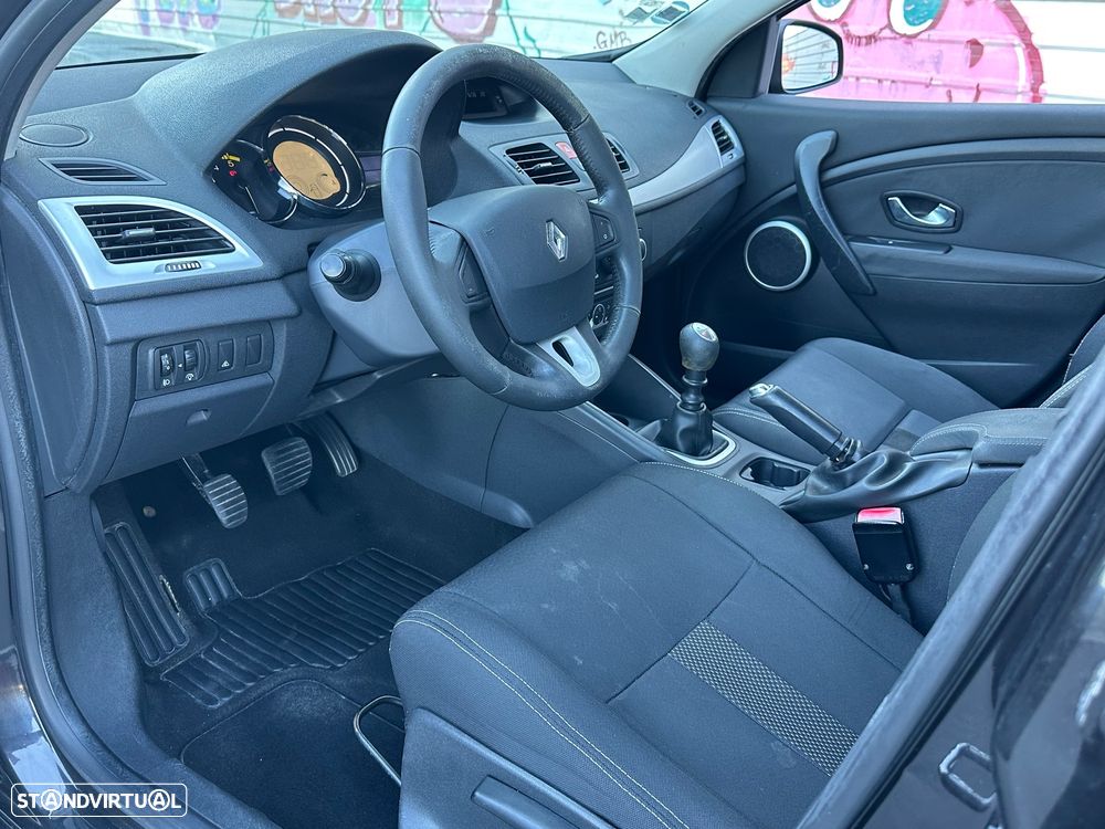 Renault Mégane 1.5 dCi Confort - 11