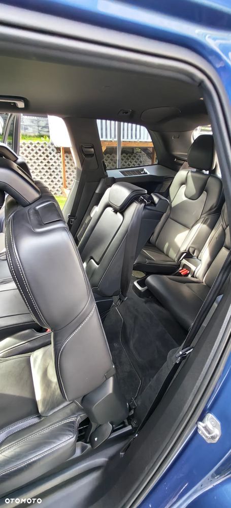 Volvo XC 90 D5 AWD R-Design 7os - 30