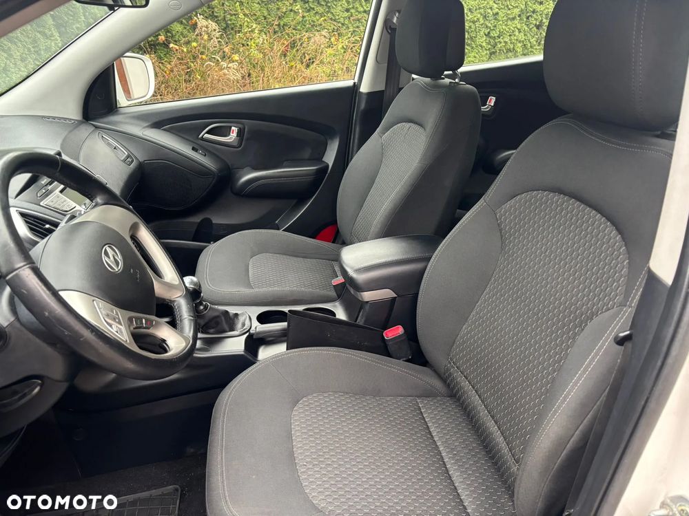 Hyundai ix35 1.6 2WD blue Style - 10