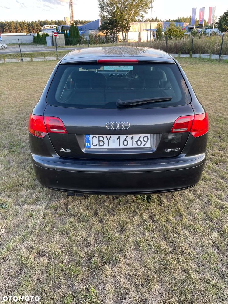 Audi A3 Sportback 1.9 TDI DPF Ambiente - 8