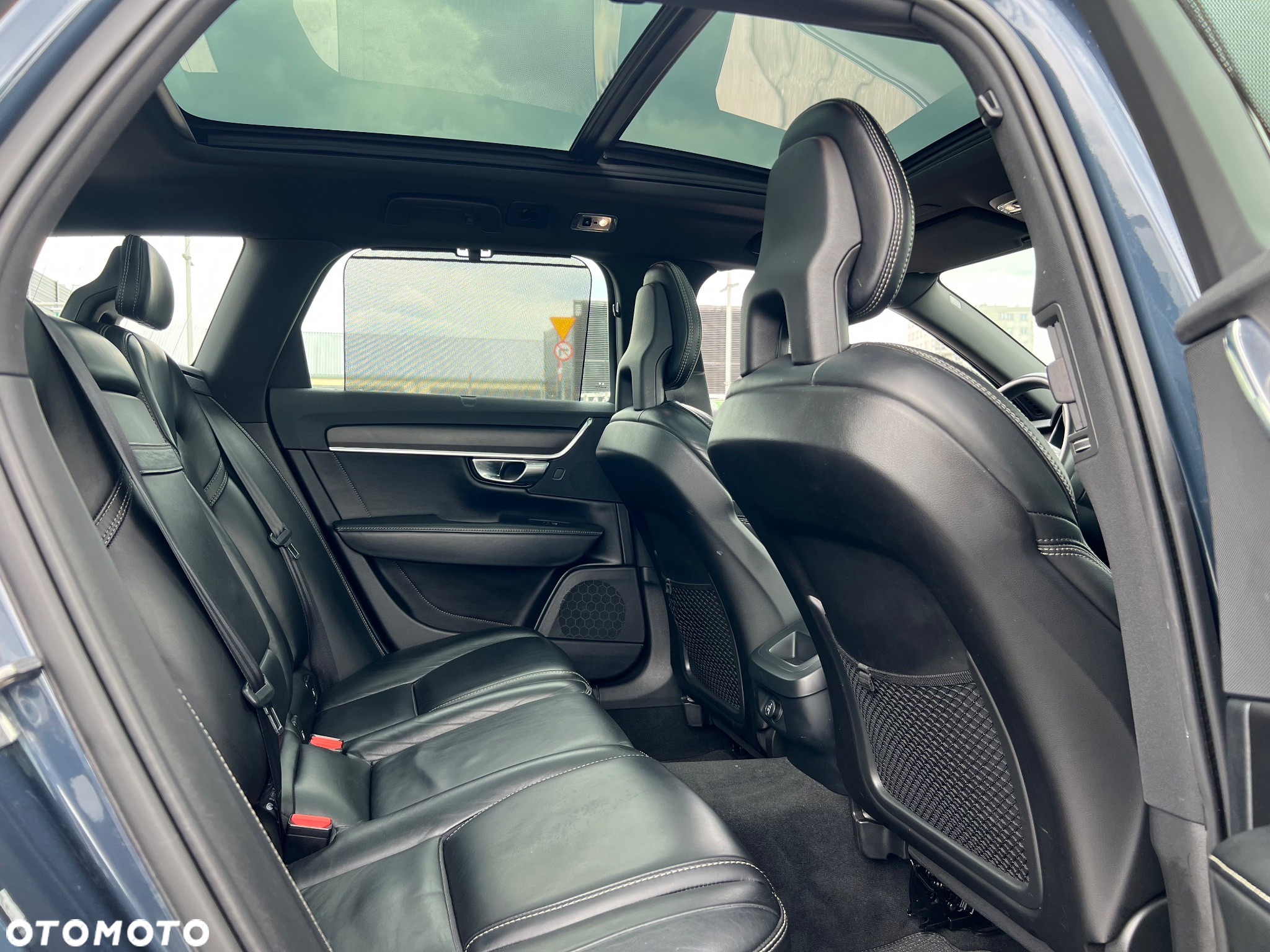 Volvo V90 Cross Country D5 AWD Geartronic Pro - 14