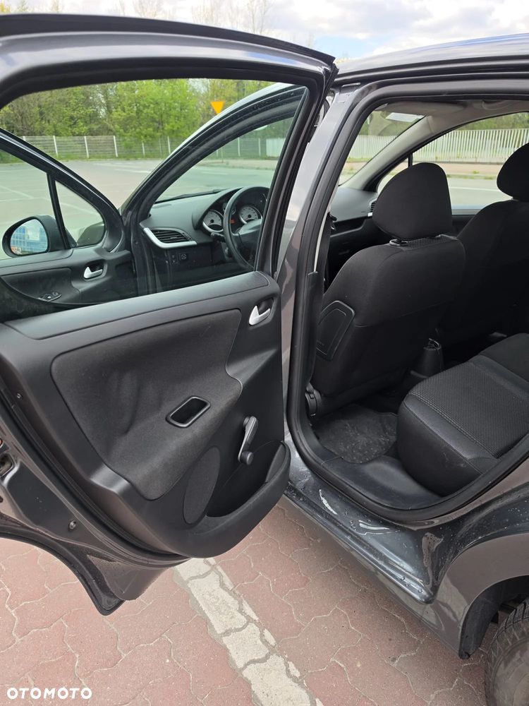 Peugeot 207 75 forever - 13