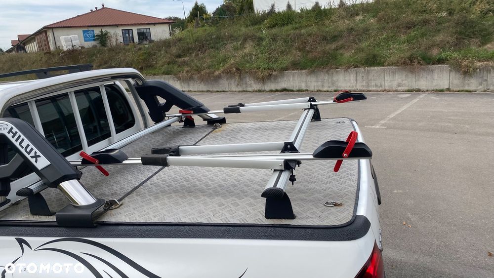 Toyota Hilux - 4