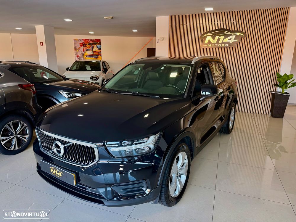 Volvo XC 40 2.0 D3 Momentum Plus - 2