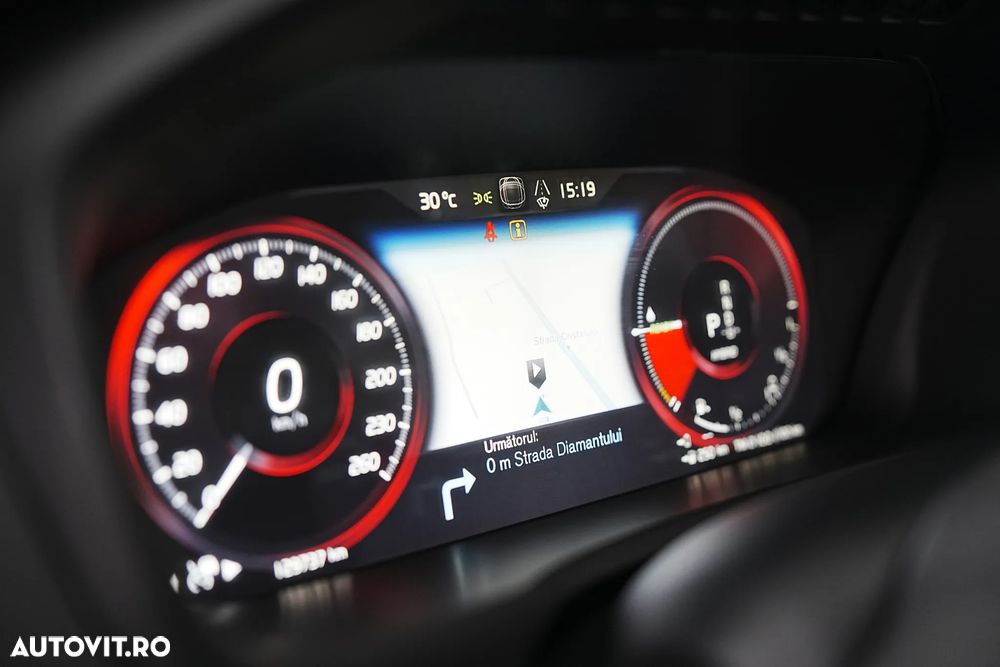 Volvo XC 90 Recharge T8 eAWD R-Design - 22