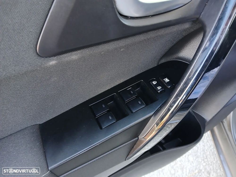 Toyota Auris Touring Sports 1.4 D-4D C.+P.Sport+Navi - 15