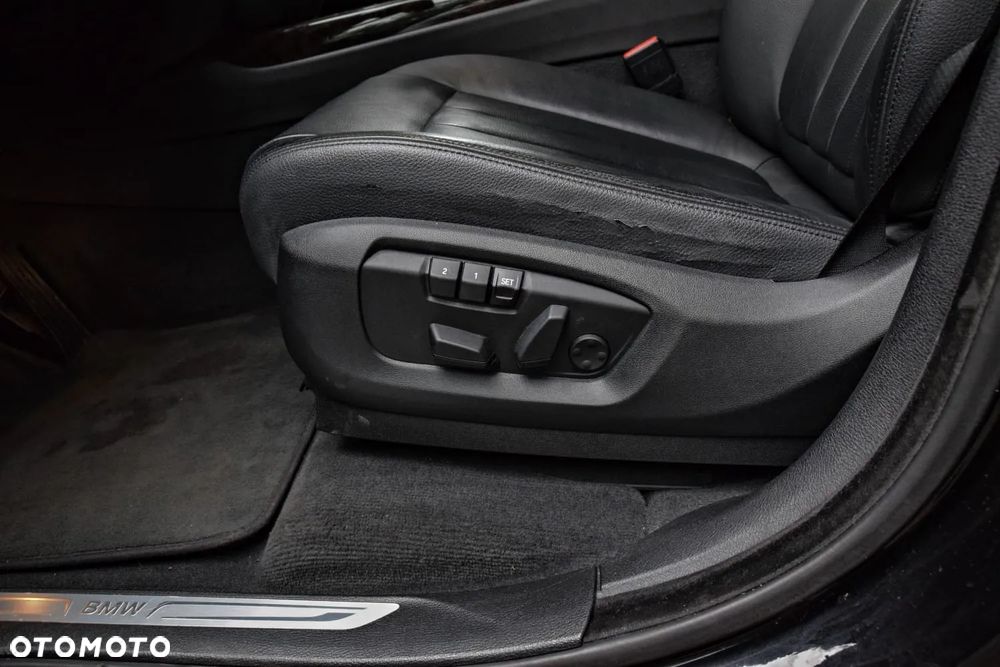 BMW X5 xDrive35i - 12