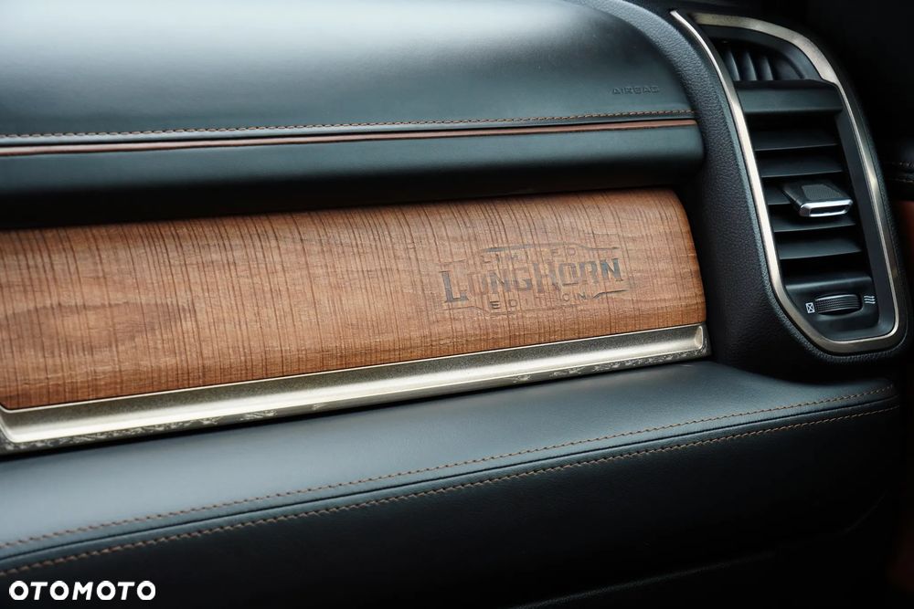 RAM 1500 5.7 Crew Cab Longhorn - 30