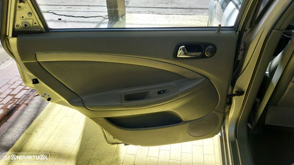 Chevrolet Nubira SW 1.6 CDX - 14