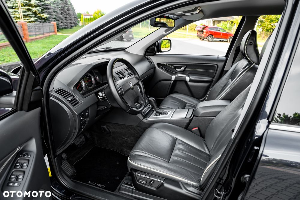Volvo XC 90 D5 Momentum - 18