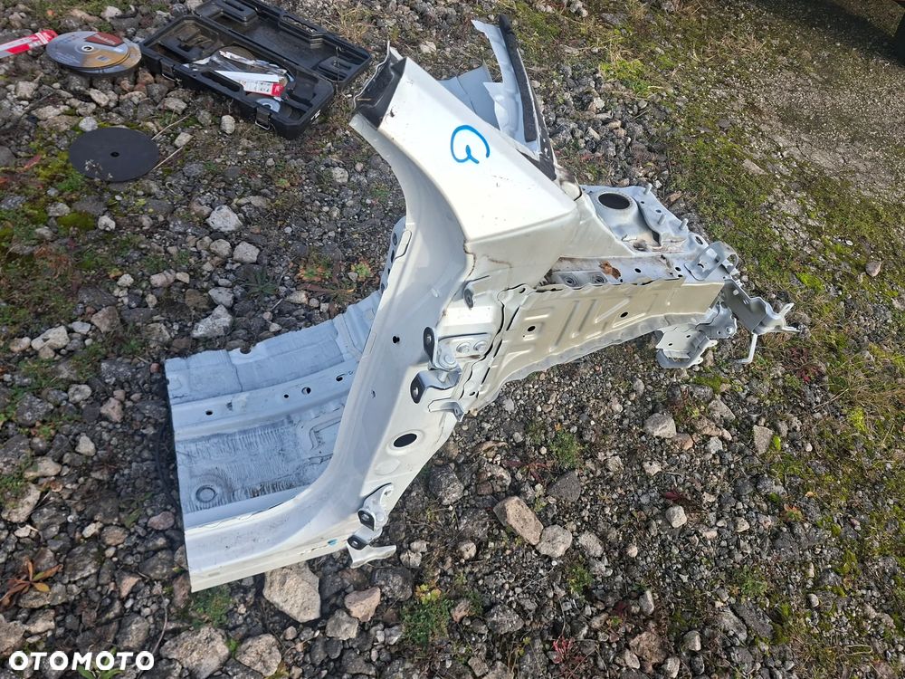 Ćwiartka podłużnica prawa przód fartuch kielich Toyota Yaris IV GR 1.6 T 19+ - 4