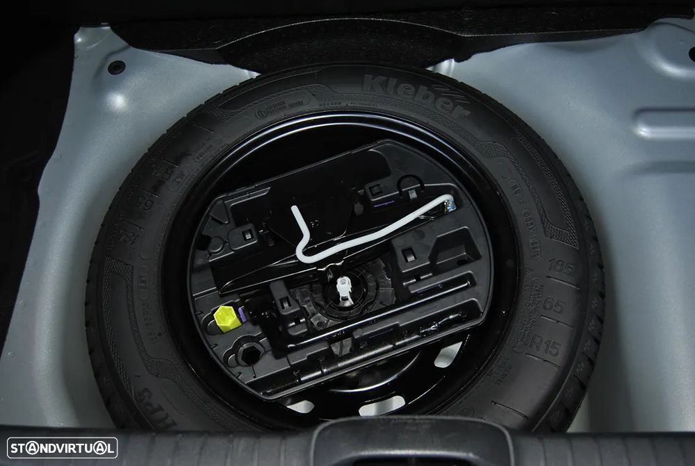 Peugeot 208 1.2 PureTech Signature - 21