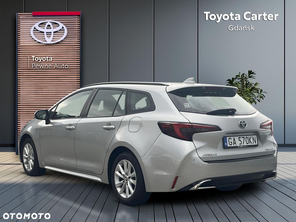 Toyota Corolla - 4